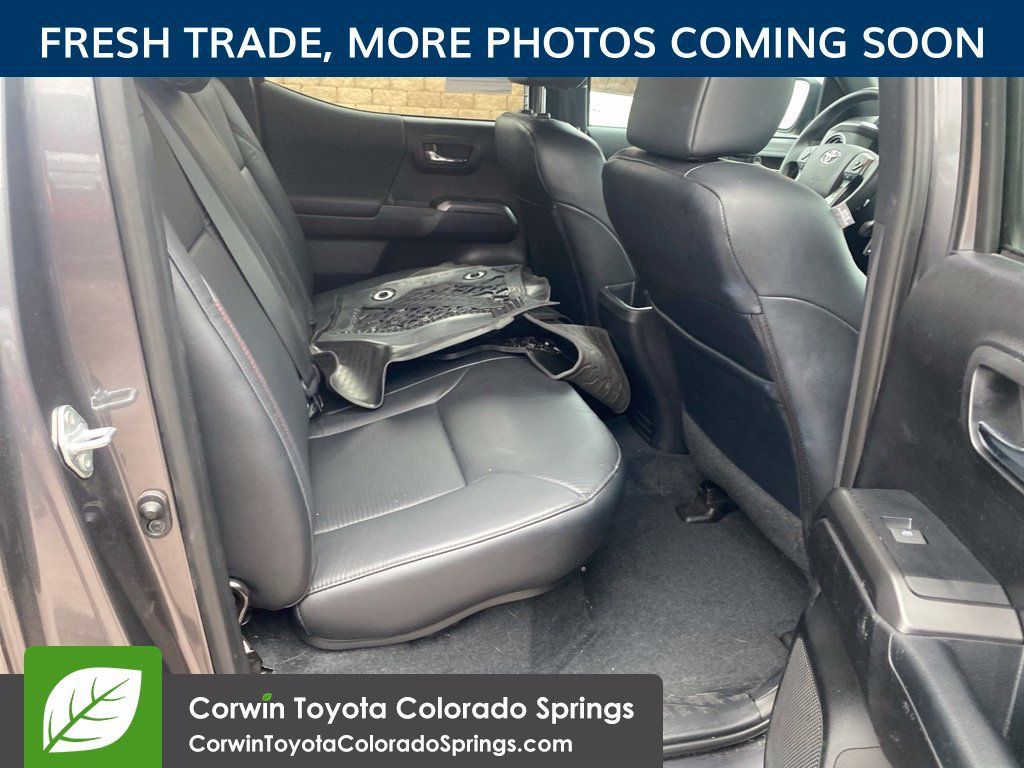 Used 2021 Toyota Tacoma TRD Pro AWD/4WD image 11