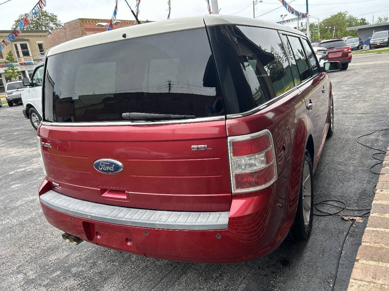 Used 2010 Ford Flex SEL FWD image 4