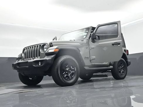 Used 2022 Jeep Wrangler Sport AWD/4WD image 66