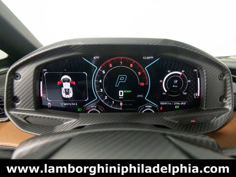 Used 2024 Lamborghini Revuelto AWD/4WD image 17