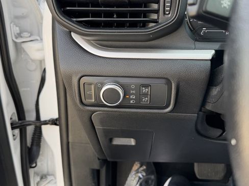 Used 2021 Ford Explorer XLT w/ Class III Trailer Tow Package image 16