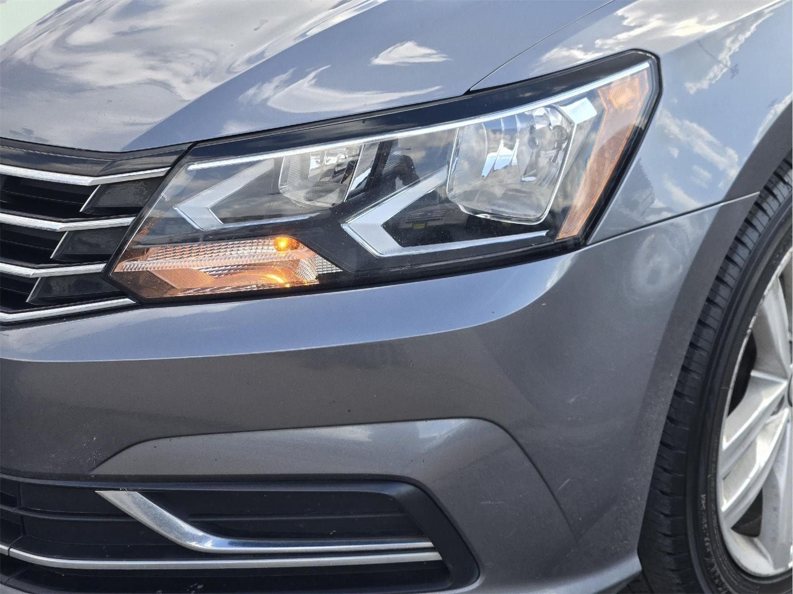 Used 2019 Volkswagen Passat 2.0T Wolfsburg FWD image 7
