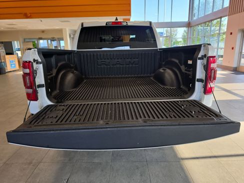Used 2024 RAM 1500 Laramie AWD/4WD image 37