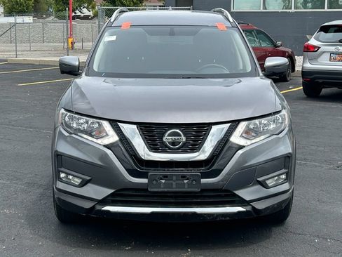 Used 2018 Nissan Rogue SV w/ Premium Package AWD/4WD image 9