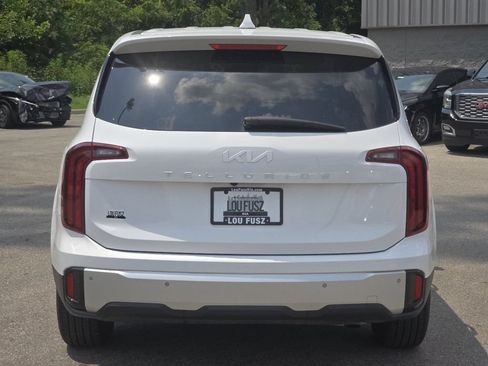 Used 2024 Kia Telluride LX FWD image 15