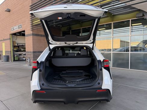 Used 2024 Toyota bZ4X XLE w/ Weather Package image 32