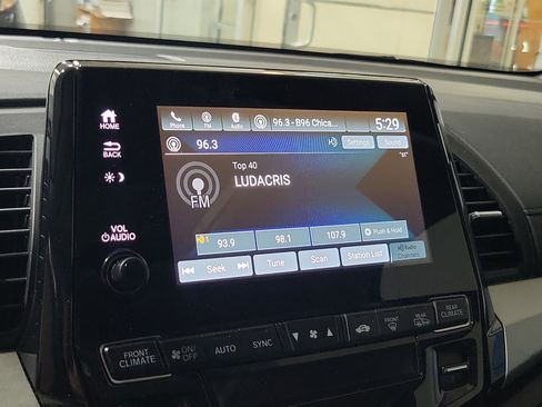 Used 2024 Honda Odyssey EX-L image 29