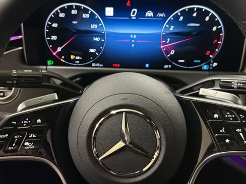 New 2026 Mercedes-Benz E 350 4MATIC Sedan image 17