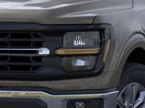 New 2026 Ford F150 XLT w/ XLT Chrome Appearance Package AWD/4WD image 18