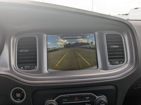 Used 2023 Dodge Charger SXT RWD image 13