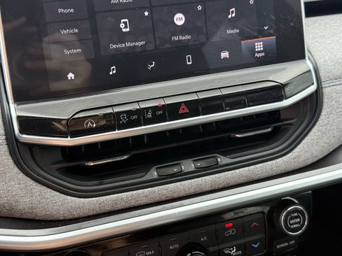 Used 2023 Jeep Compass Latitude w/ Convenience Group image 21