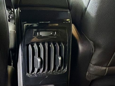 Used 2025 Jeep Compass Limited image 26