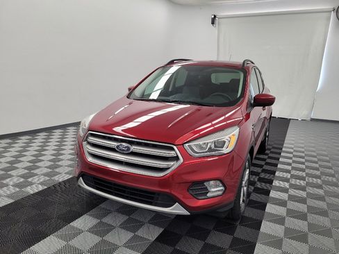 Used 2017 Ford Escape SE w/ Equipment Group 201A FWD image 15