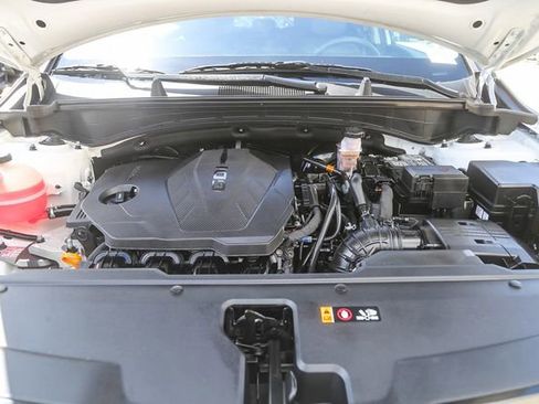 Certified 2025 Kia Sportage EX FWD image 28