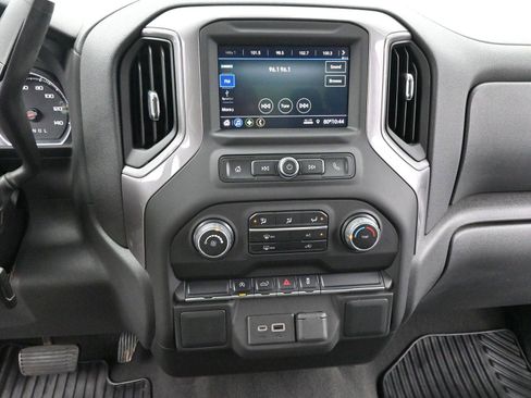 Used 2022 Chevrolet Silverado 1500 Custom w/ Safety Confidence Package image 21