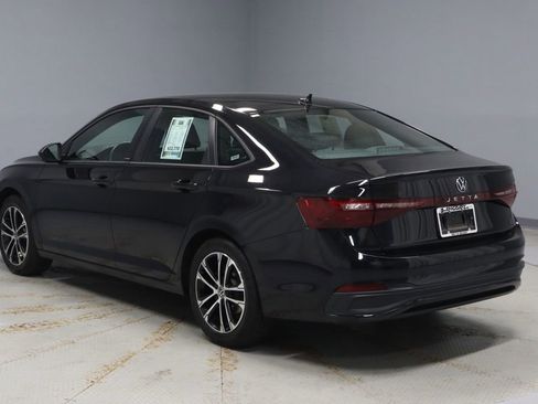 Used 2025 Volkswagen Jetta Sport FWD image 6