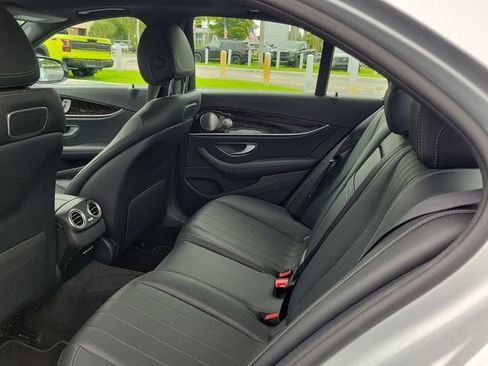 Used 2019 Mercedes-Benz E 300 image 12