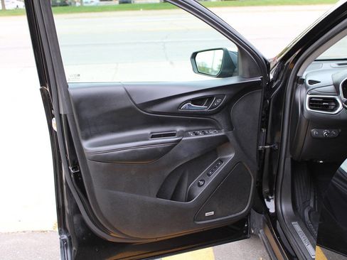 Used 2018 Chevrolet Equinox Premier image 52