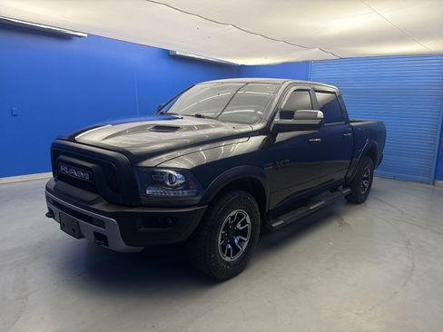 Used 2017 RAM 1500 Rebel w/ Luxury Group AWD/4WD image 4