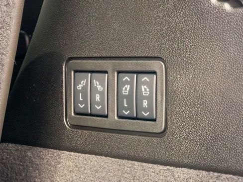 Certified 2025 Cadillac XT6 Premium Luxury w/ Platinum Package image 13