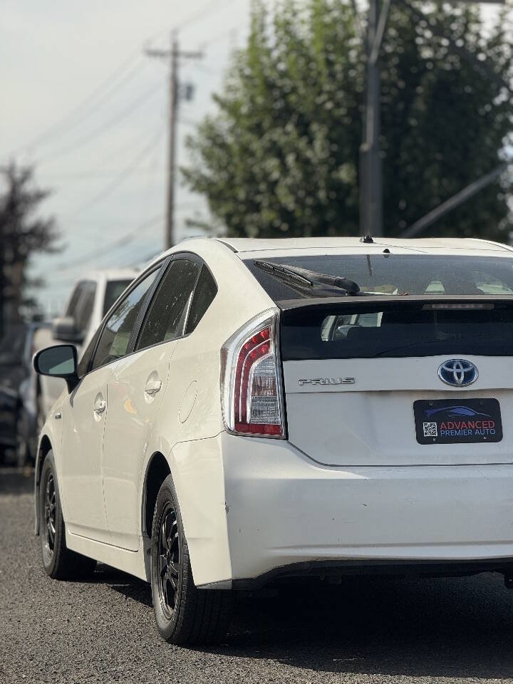 Used 2012 Toyota Prius Two FWD image 5