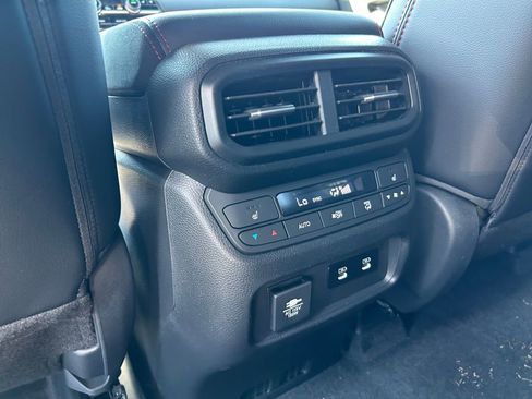 New 2026 Honda Pilot Black Edition image 18