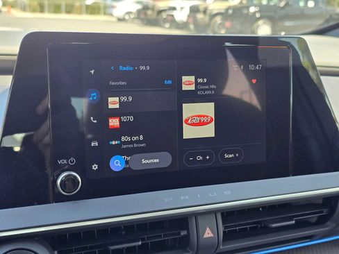 Certified 2026 Toyota Prius XLE FWD image 26
