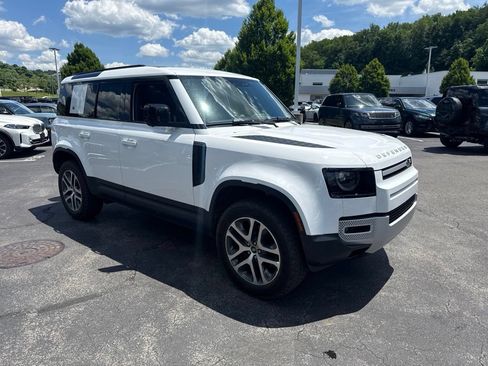 Used 2024 Land Rover Defender 110 S AWD/4WD image 8