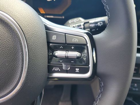 New 2026 Kia Carnival FWD image 12