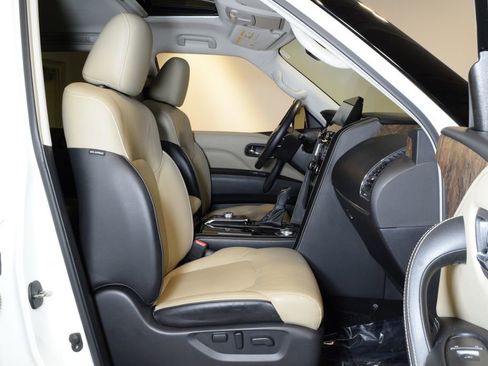 Used 2023 INFINITI QX80 Premium Select w/ All-Season Package AWD/4WD image 33