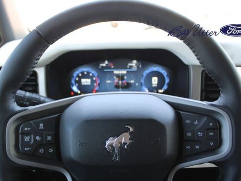 New 2025 Ford Bronco Outer Banks image 17