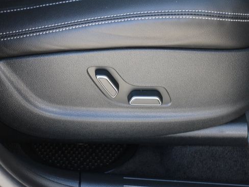 Used 2022 Genesis GV70 2.5T image 20