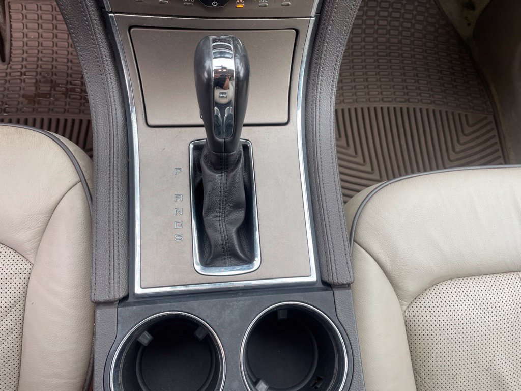 Used 2015 Lincoln MKX FWD w/ Equipment Group 102A image 13