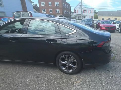Used 2023 Honda Accord EX image 2