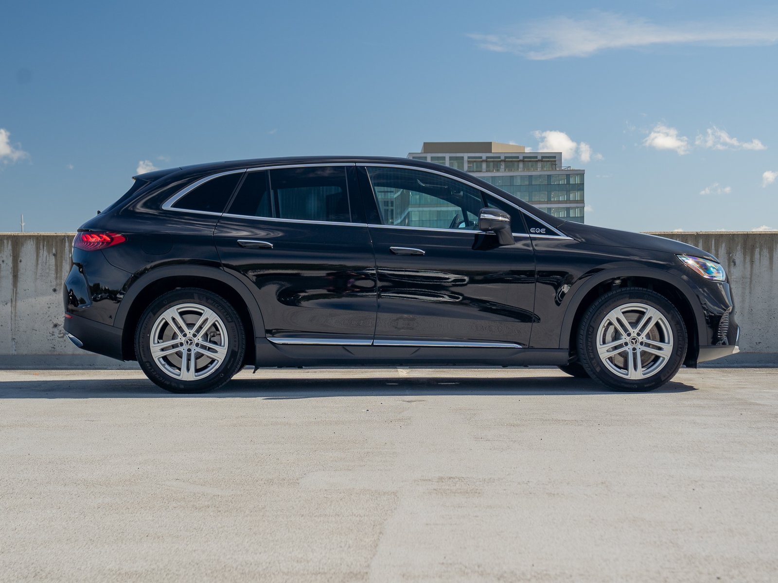 Certified 2023 Mercedes-Benz EQE 350+ 4MATIC SUV image 7