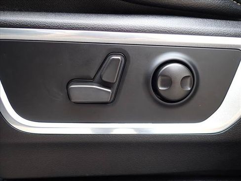 Used 2022 RAM 1500 Laramie w/ Sport Appearance Package AWD/4WD image 11