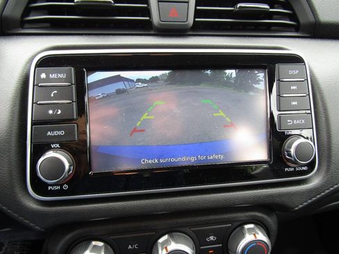 Used 2023 Nissan Versa S FWD image 12