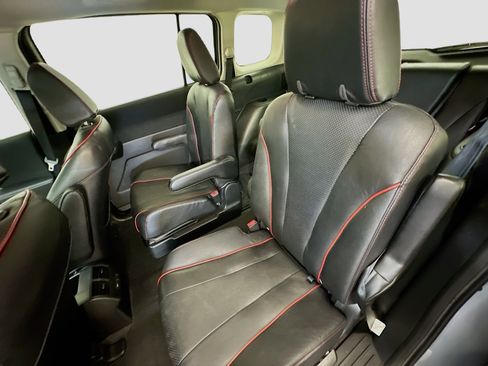 Used 2012 MAZDA MAZDA5 Grand Touring FWD image 28