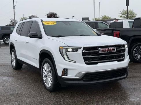 Used 2024 GMC Acadia Elevation w/ Trailering Package AWD/4WD image 4