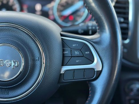 Used 2020 Jeep Compass Trailhawk image 20