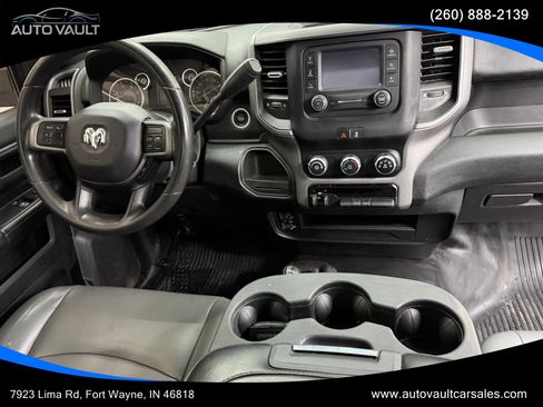 Used 2021 RAM 3500 Tradesman w/ Chrome Appearance Group AWD/4WD image 9