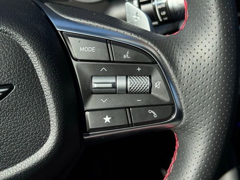 Used 2025 Genesis G70 2.5T w/ Sport Prestige Package image 30