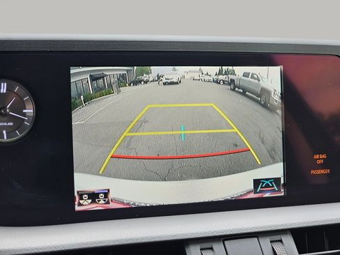 Used 2019 Lexus ES 300h 300h image 9