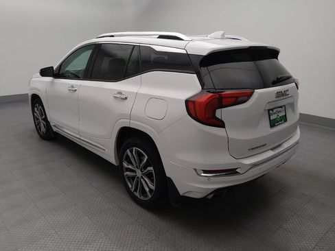 Used 2020 GMC Terrain Denali w/ Denali Premium Package FWD image 5