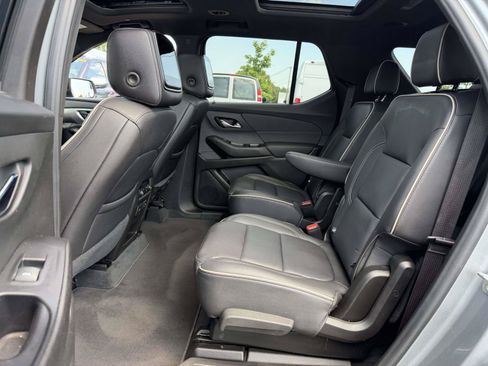 Certified 2023 Chevrolet Traverse Premier w/ Redline Edition AWD/4WD image 14