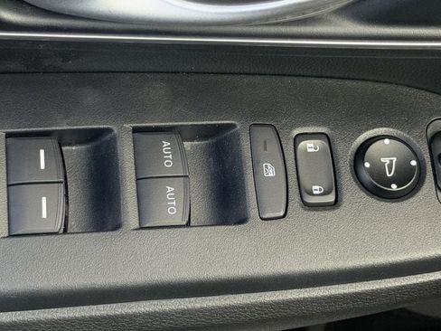 Used 2020 Honda CR-V EX-L image 25