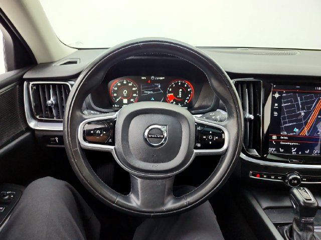 Used 2020 Volvo S60 T5 Momentum FWD image 33