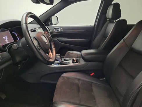 Used 2019 Jeep Grand Cherokee Altitude image 17