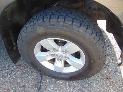 Used 2015 RAM 1500 Tradesman w/ Popular Equipment Group AWD/4WD image 28
