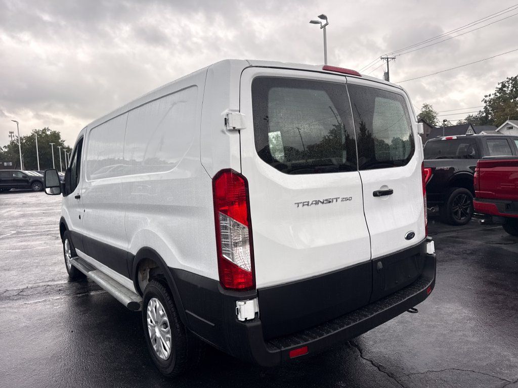 Used 2025 Ford Transit 250 Low Roof w/ Exterior Upgrade Package RWD image 9